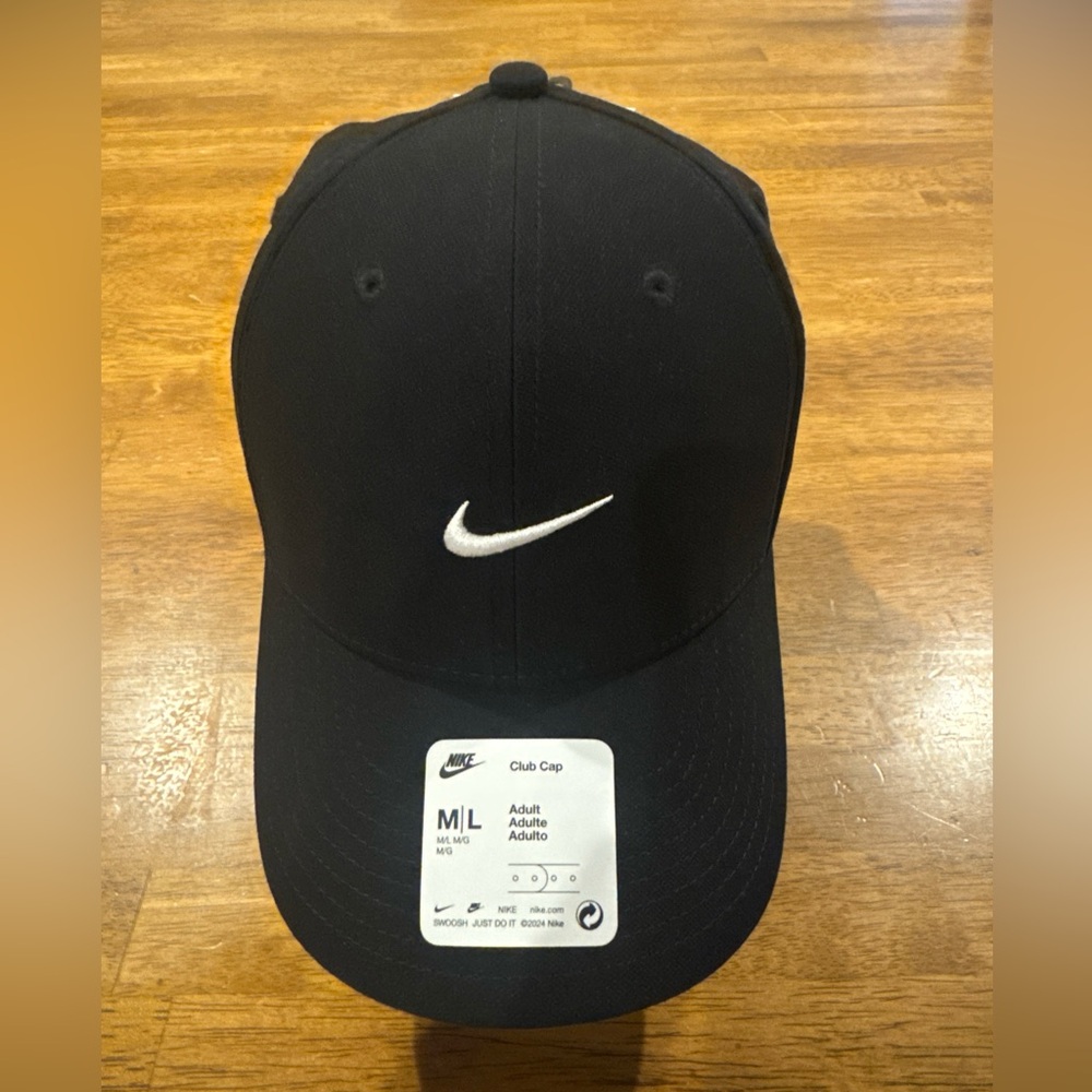 Nike Embroidered Swoosh Club Cap Hat FV5563 010 Black M/L Unisex New With Tags